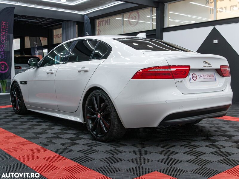 Jaguar XE